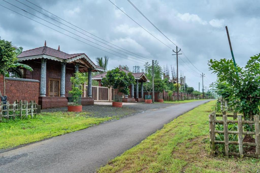 The Kerala Village, Shahapur Shenwa Extérieur photo